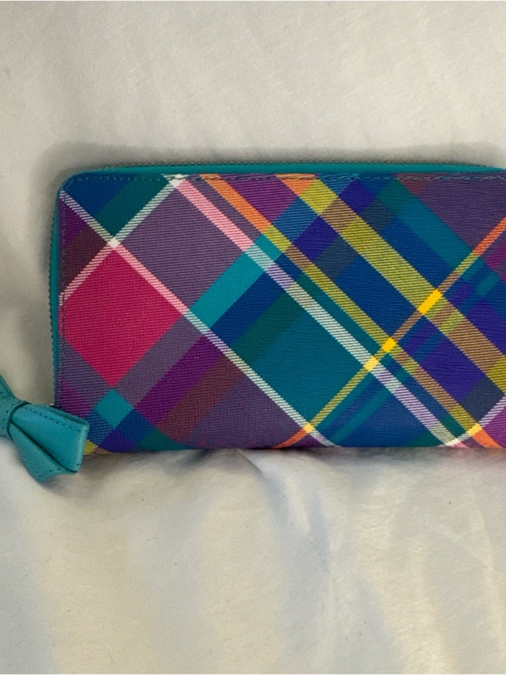 Talbots Saffiano Leather Zip Around Wallet Bright Plaid Bow Detail NWOT Preppy